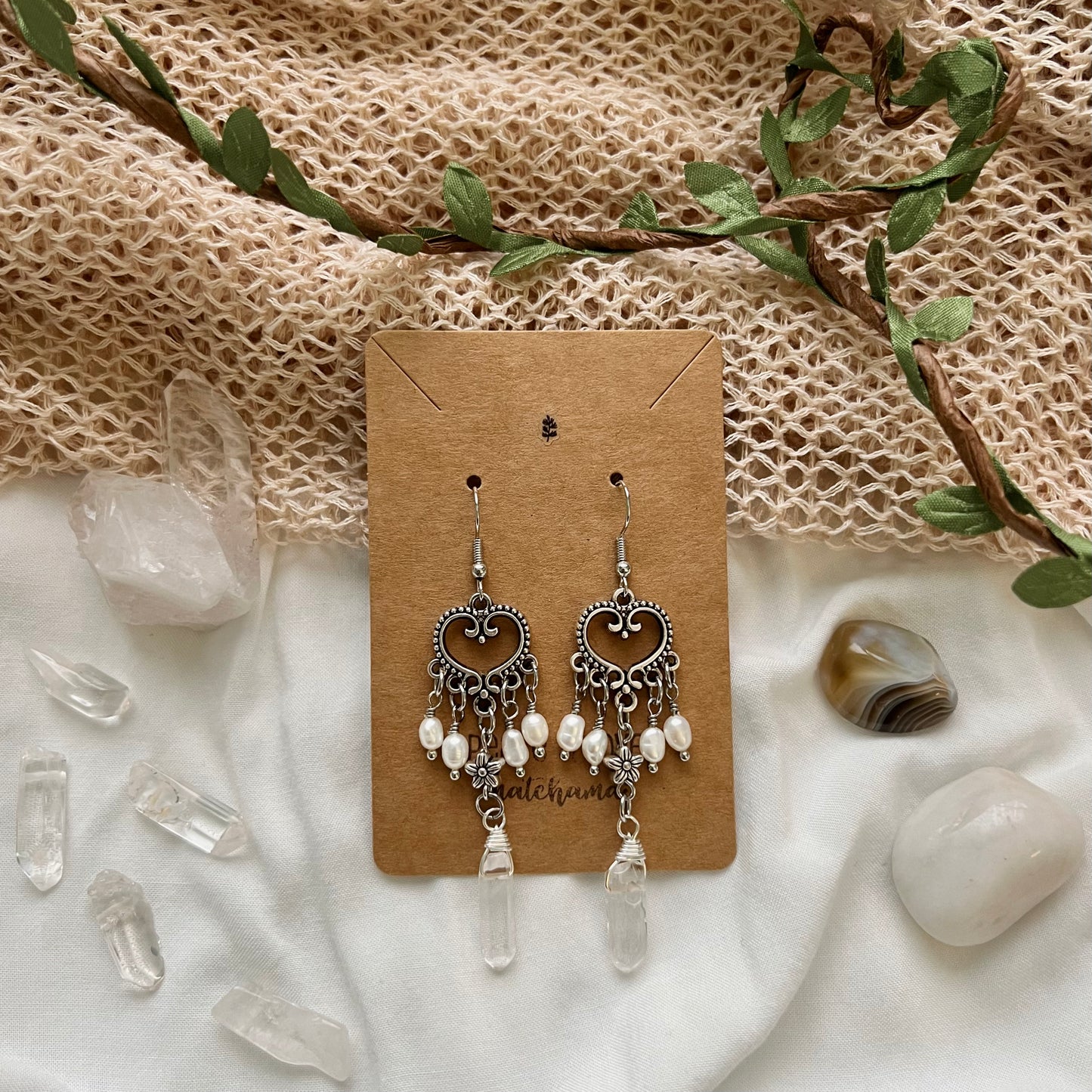 Hidden Pearls Earrings