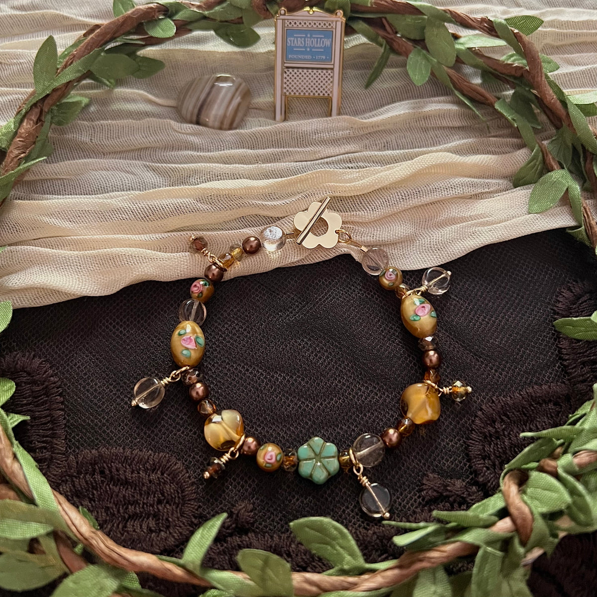 Kim's Antiques | Gilmore Girls Market Exclusive