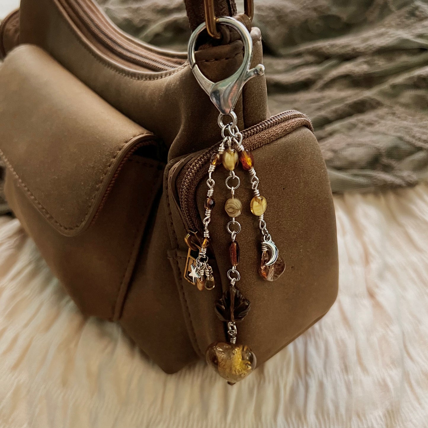 peach honey tea keychain